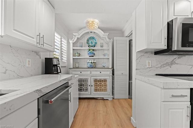 1400 Blue Point AVE 104, Naples, FL 34102