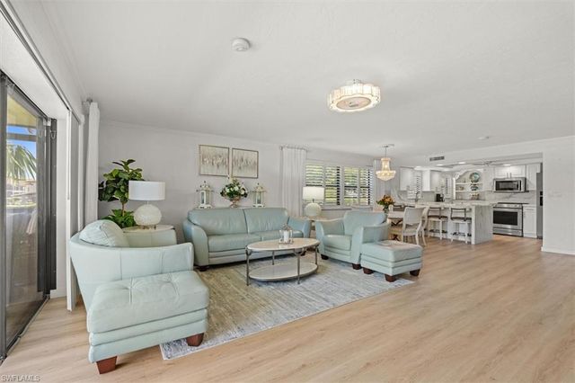 1400 Blue Point AVE 104, Naples, FL 34102
