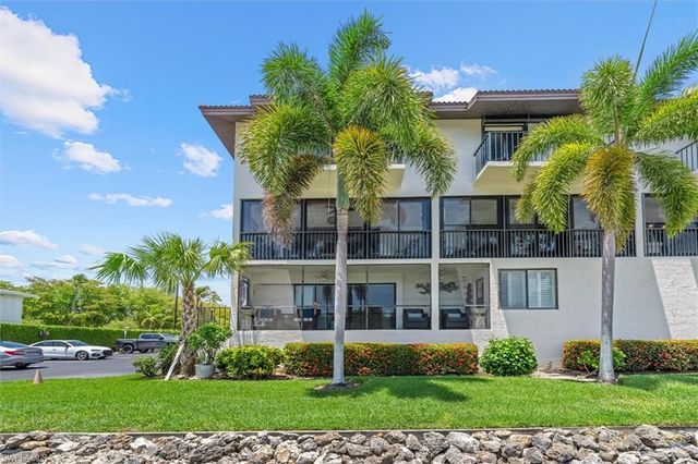 1400 Blue Point AVE 104, Naples, FL 34102