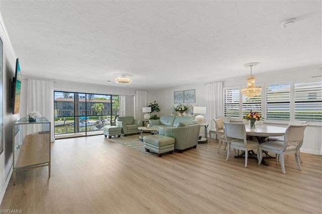 1400 Blue Point AVE 104, Naples, FL 34102
