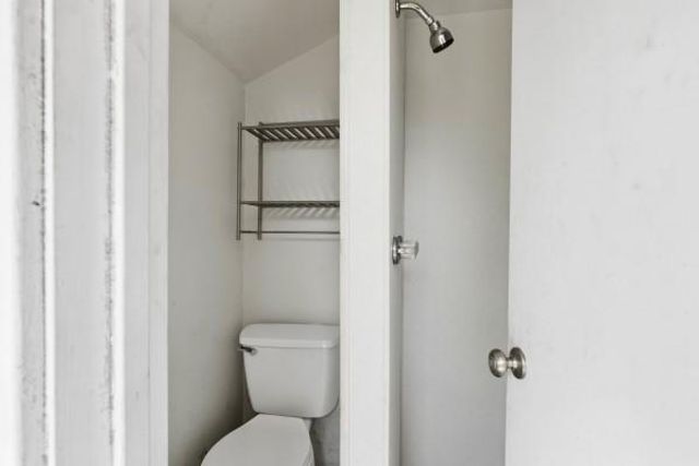 614 Meadowglen Drive, Baytown, TX 77521