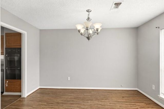 614 Meadowglen Drive, Baytown, TX 77521