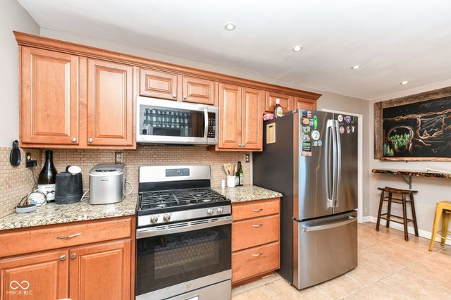 409 Emerson Drive, Fortville, IN 46040