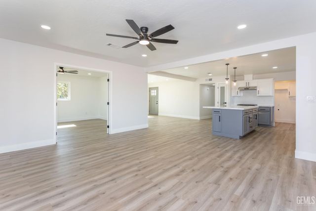 4145 Courtney Street, Bakersfield, CA 93312