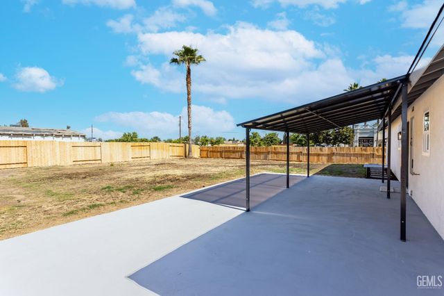 4145 Courtney Street, Bakersfield, CA 93312