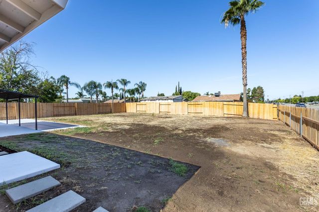 4145 Courtney Street, Bakersfield, CA 93312