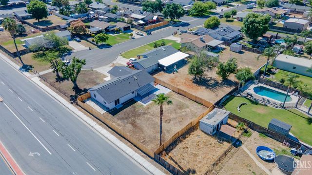 4145 Courtney Street, Bakersfield, CA 93312