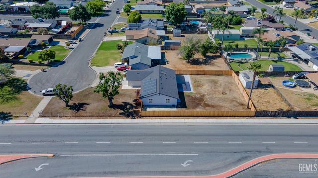 4145 Courtney Street, Bakersfield, CA 93312