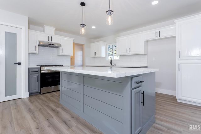 4145 Courtney Street, Bakersfield, CA 93312