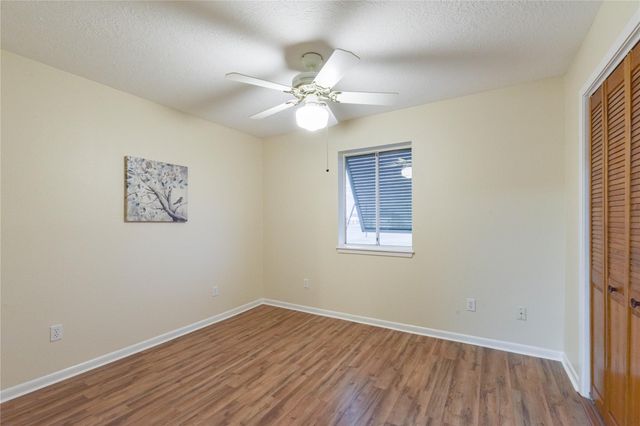 221 Flamingo Drive, Anahuac, TX 77514