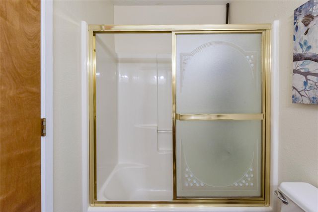 221 Flamingo Drive, Anahuac, TX 77514