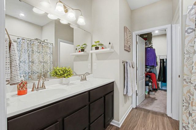 11140 Dairybarn Lane, Alexandria, KY 41001