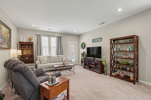 11140 Dairybarn Lane, Alexandria, KY 41001