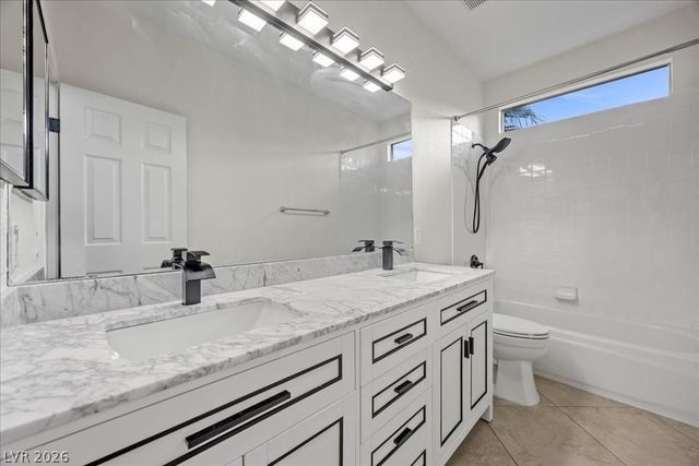 11004 Cliff Swallow Avenue, Las Vegas, NV 89144