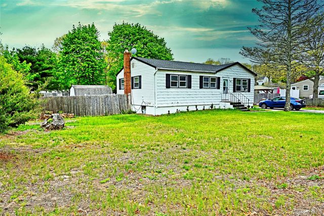 40 Hawkins Road, Centereach, NY 11720