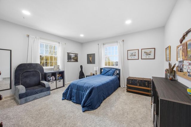 1306 Elm Street N, Fargo, ND 58102