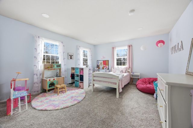 1306 Elm Street N, Fargo, ND 58102