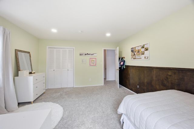 1306 Elm Street N, Fargo, ND 58102