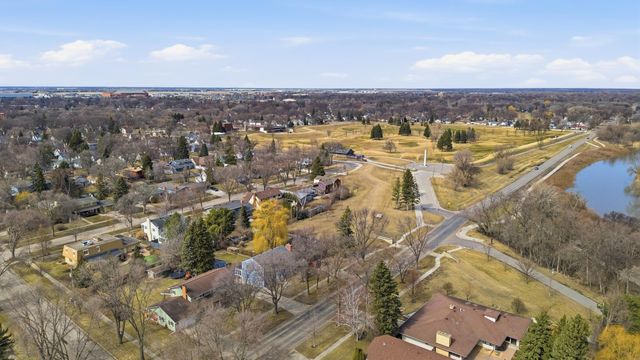 1306 Elm Street N, Fargo, ND 58102