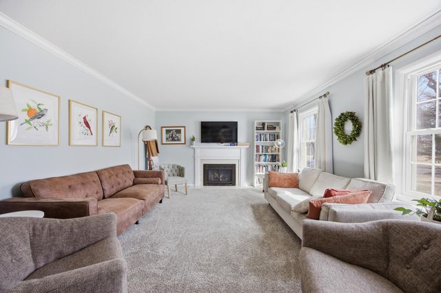 1306 Elm Street N, Fargo, ND 58102