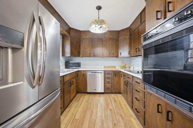 1306 Elm Street N, Fargo, ND 58102