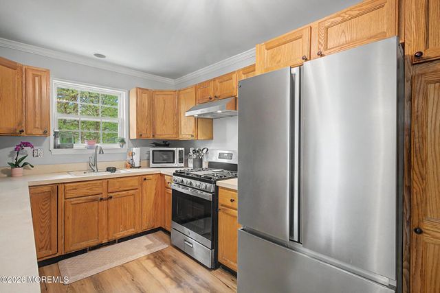 125 Gangway Lane, Manahawkin, NJ 08050