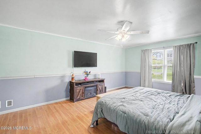 125 Gangway Lane, Manahawkin, NJ 08050