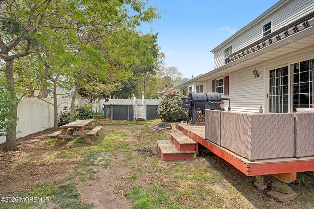 125 Gangway Lane, Manahawkin, NJ 08050