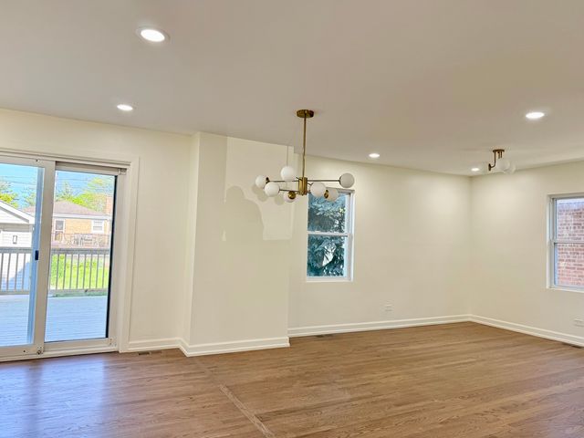 4727 N Newcastle Avenue, Harwood Heights, IL 60706
