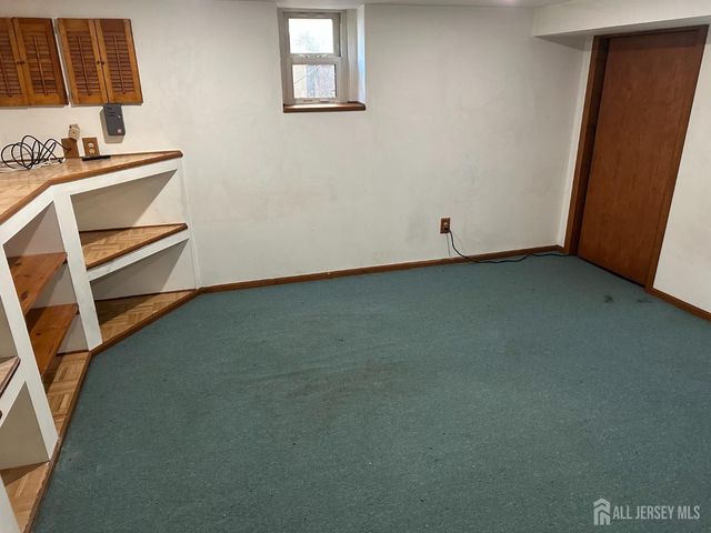 536 Alice Place, Woodbridge Proper, NJ 07095