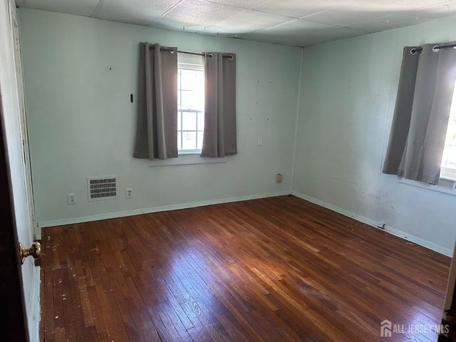 536 Alice Place, Woodbridge Proper, NJ 07095