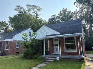 19674 Irvington Street, Detroit, MI 48203