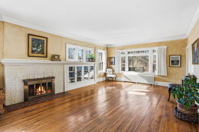 2426 Sheridan Avenue S, Minneapolis, MN 55405