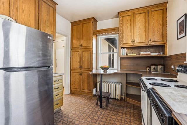 2426 Sheridan Avenue S, Minneapolis, MN 55405