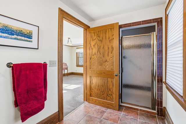 2426 Sheridan Avenue S, Minneapolis, MN 55405