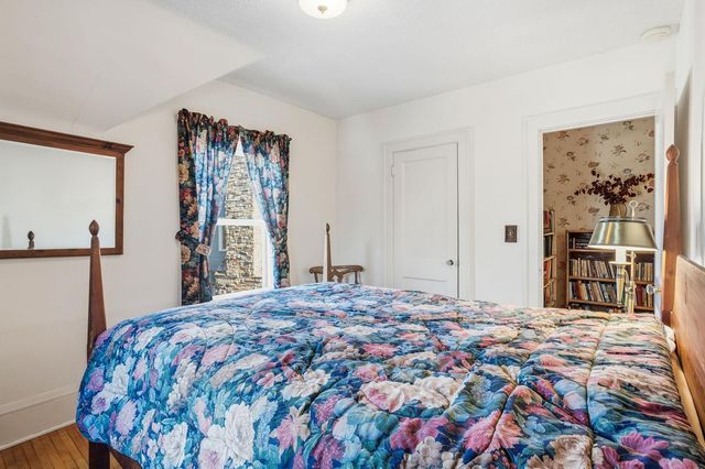 2426 Sheridan Avenue S, Minneapolis, MN 55405