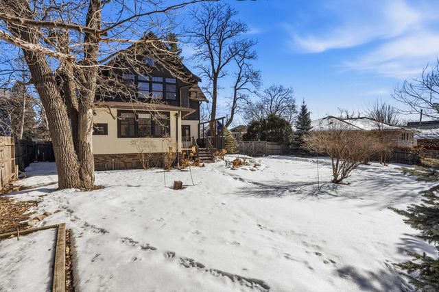 2426 Sheridan Avenue S, Minneapolis, MN 55405