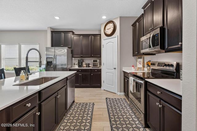 3824 ARBOR MILL Circle, Orange Park, FL 32065