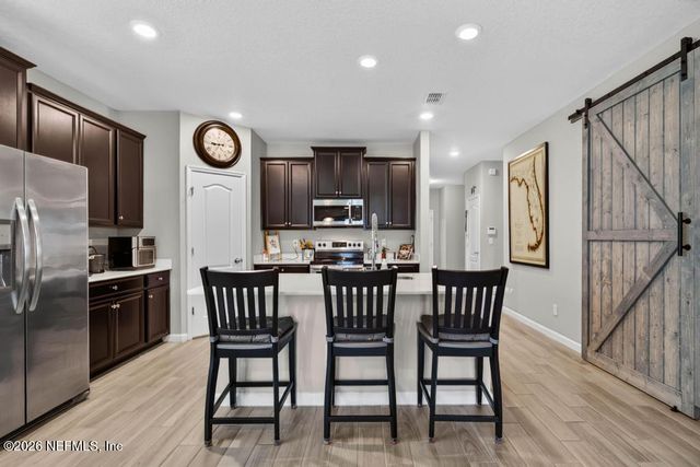 3824 ARBOR MILL Circle, Orange Park, FL 32065