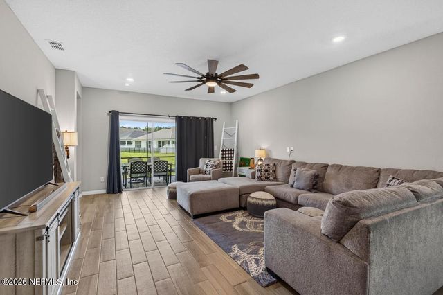 3824 ARBOR MILL Circle, Orange Park, FL 32065