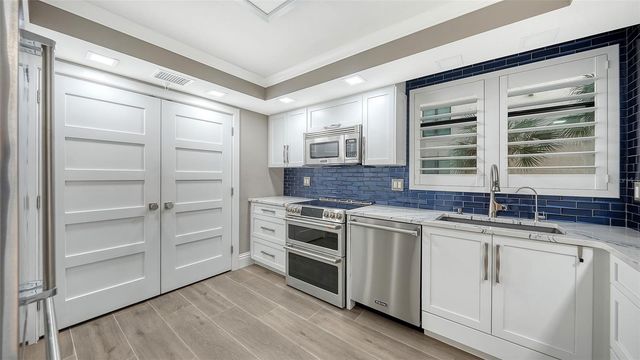 101 SUNSET DRIVE 103, Sarasota, FL 34236