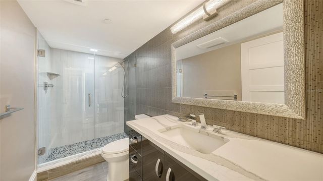 101 SUNSET DRIVE 103, Sarasota, FL 34236