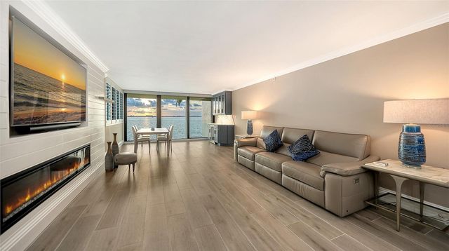 101 SUNSET DRIVE 103, Sarasota, FL 34236