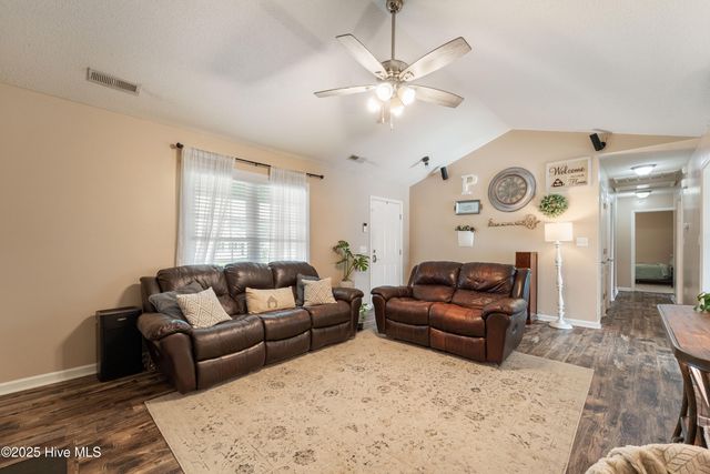 401 Bret Court, Jacksonville, NC 28540