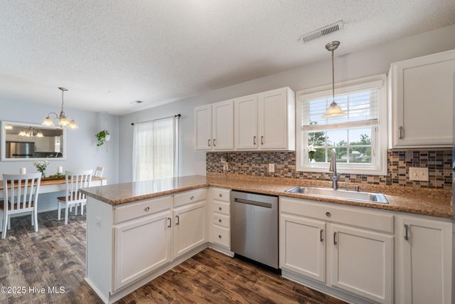 401 Bret Court, Jacksonville, NC 28540