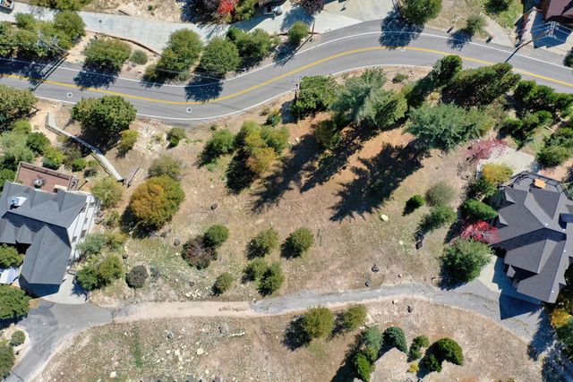 788 Brentwood Drive, Lake Arrowhead, CA 92352