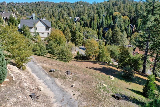 788 Brentwood Drive, Lake Arrowhead, CA 92352