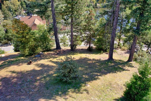 788 Brentwood Drive, Lake Arrowhead, CA 92352