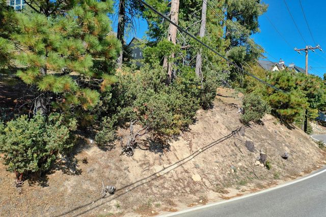 788 Brentwood Drive, Lake Arrowhead, CA 92352