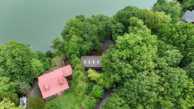 490 Hideaway Farm Road, Piney Flats, TN 37686